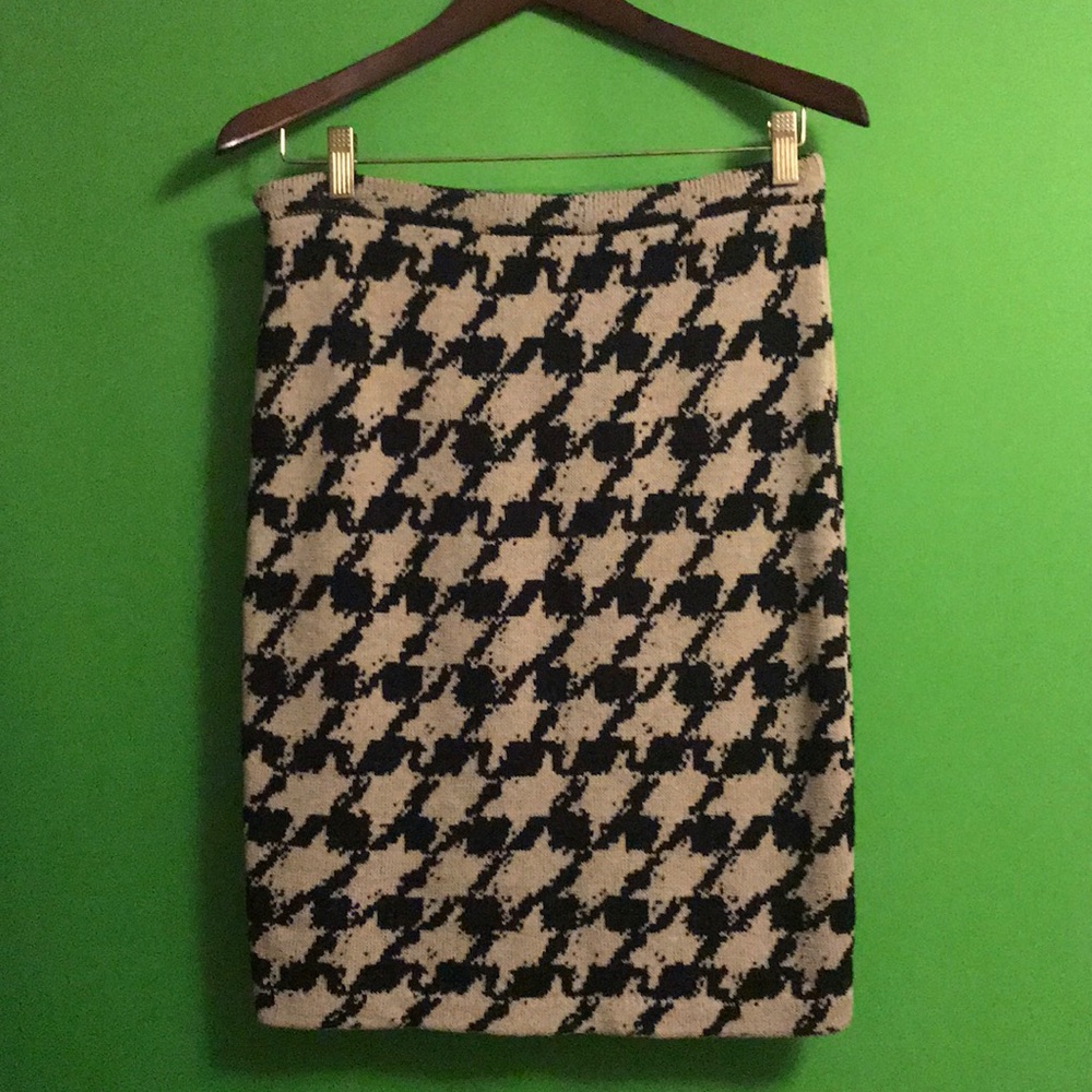 Houndstooth Black and Tan Pencil Skirt